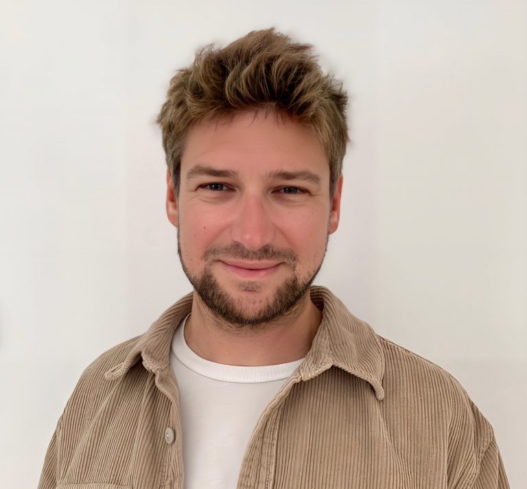 Antoine franchisé les maisons de madeleine